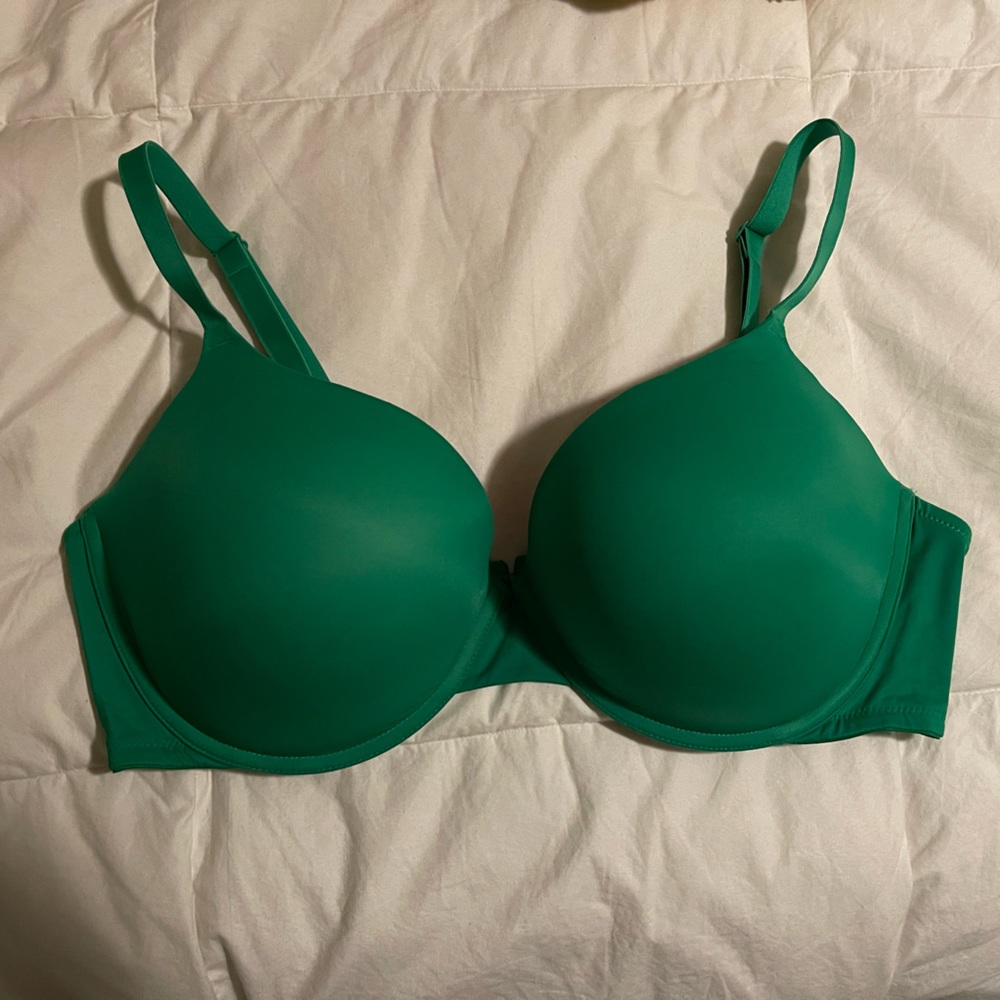 VS PINK - Kelly Green Push Up Bra